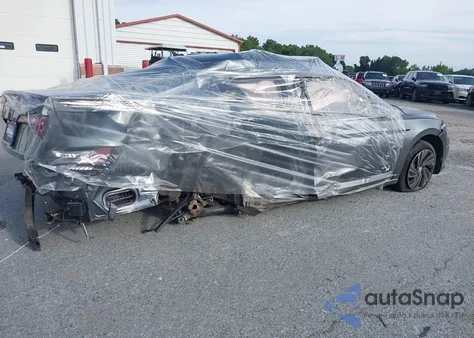 2019 Volkswagen Jetta 1.4T Sel Premium z USA, uszkodzony, nr VIN 3VWG57BU9KM002769